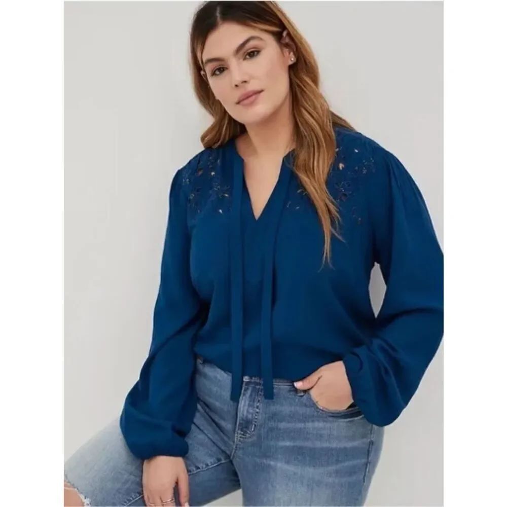 Torrid Deep Blue Challis Beaded Embroidered Long Sleeve Romantic Top Sz 3X